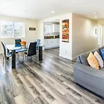 Modern Spacious 5 Bedrooms 3-Bath Near Downtown La With 2 Parking