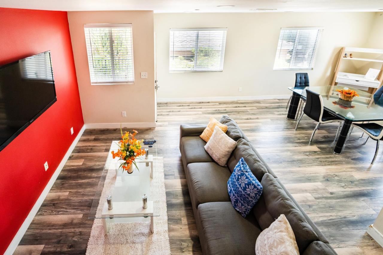 Modern Spacious 5 Bedrooms 3-bath Near Downtown La With 2 Parking *