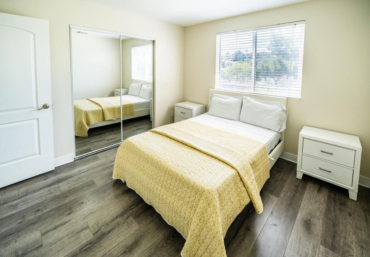 Modern Spacious 5 Bedrooms 3-bath Near Downtown La With 2 Parking Los Angeles