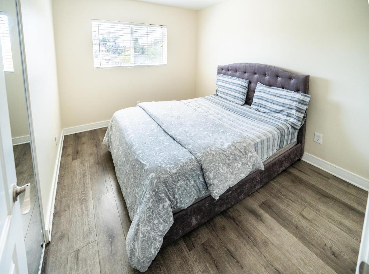 Apartment Modern Spacious 5 Bedrooms 3-bath Near Downtown La With 2 Parking